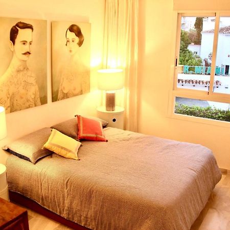 Inspiring Apartment In Carihuela Beach Torremolinos Exteriör bild